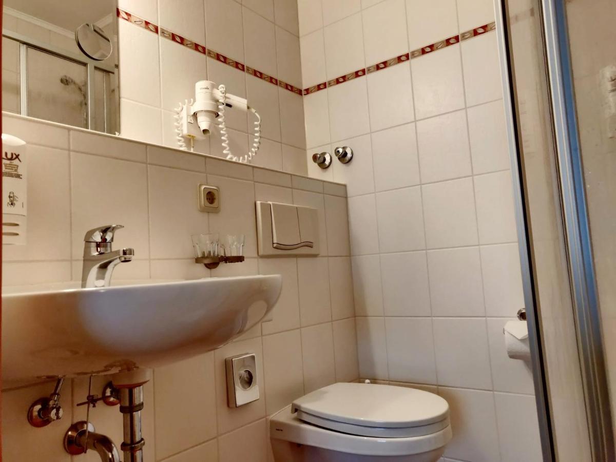 Hotel Neue Hoehe Klingenberg المظهر الخارجي الصورة