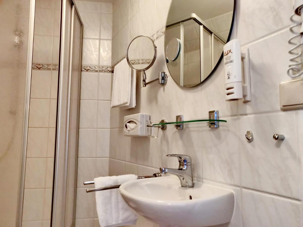 Hotel Neue Hoehe Klingenberg المظهر الخارجي الصورة