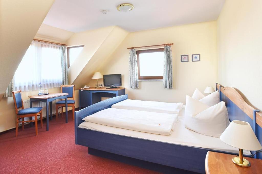 Hotel Neue Hoehe Klingenberg المظهر الخارجي الصورة